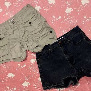 2 Pair Women’s Shorts Sz7 Bongo Khaki cargo Celebrity Pink Blk Denim Cut-offs